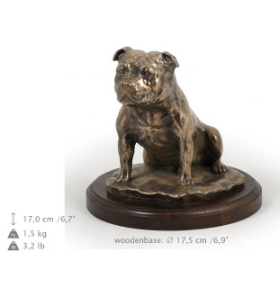 Staffordshire Bull Terrier figurka na drewnie Art-Dog